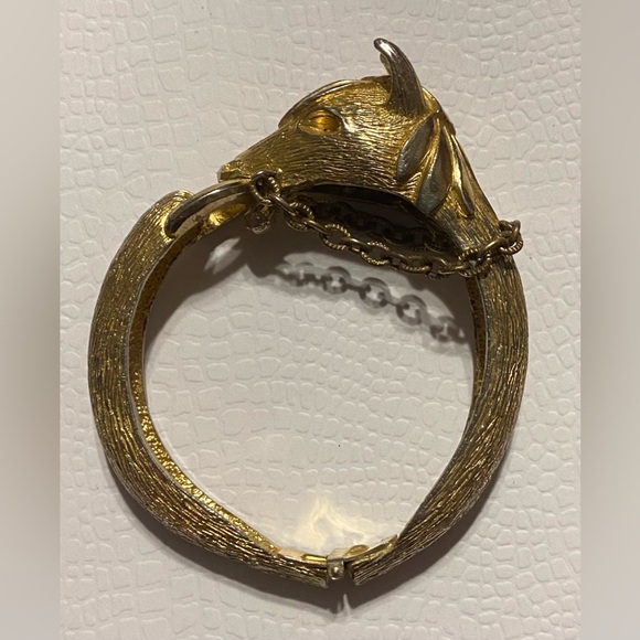 Unique Vintage Jewelry - 🐴 Vintage Equestrian Horse Bangle Bracelet #9275